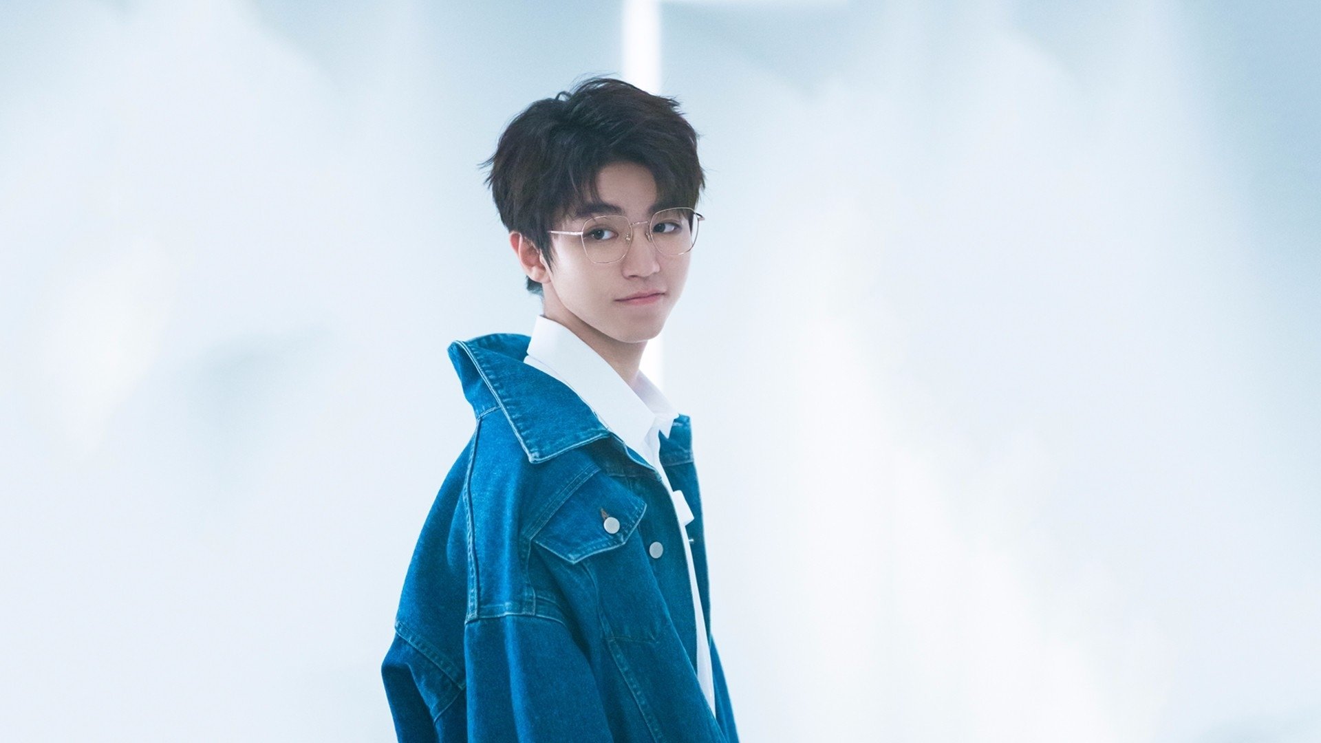 小镇传统扒竖赛，文化与力量的精彩对决